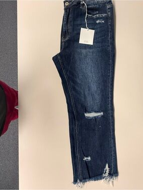 Lovervet High-Rise Straight Jeans in Dark Indigo